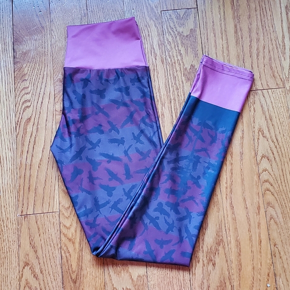 Raven Leggings - Picture 2 of 3